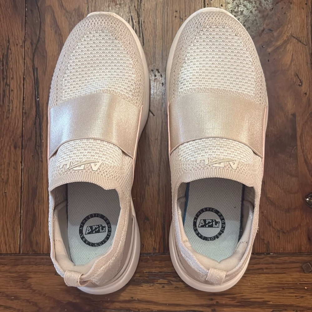 APL Techloom Bliss in Chalk